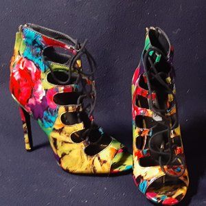 Steve Madden Heels Women's